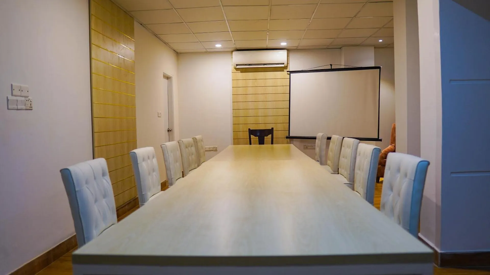 Grand Vistana Hotel Dhaka