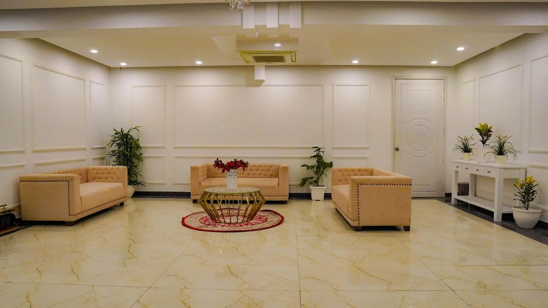 ****  Grand Vistana Hotel Dhaka Bangladesh